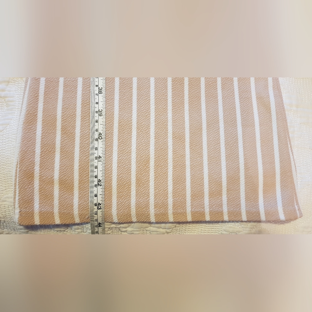 Pretty Little Thing striped wide leg soft pants - Picture 5 of 6